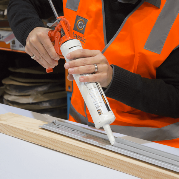 Instant Grab Construction Adhesive