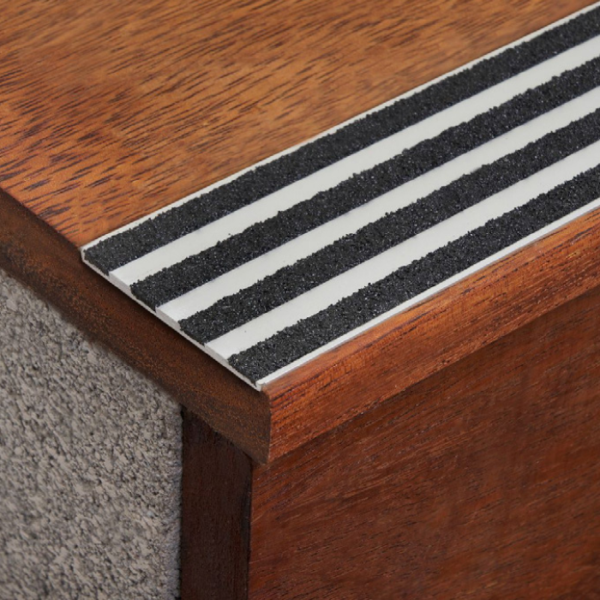 Classic Tredfx Aluminium Striped Carborundum Safety Stair Nosing